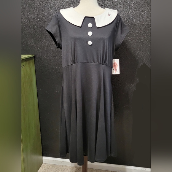 Black Widow Retro Dress - Picture 6 of 6